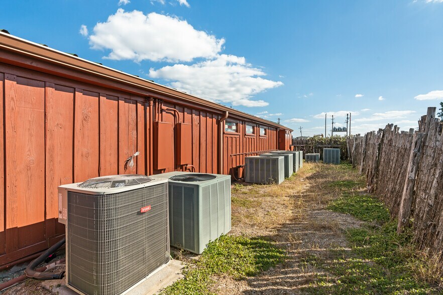 More Photos Of 2692 Highway 105 W, Navasota Sports And Entertainment For Sale