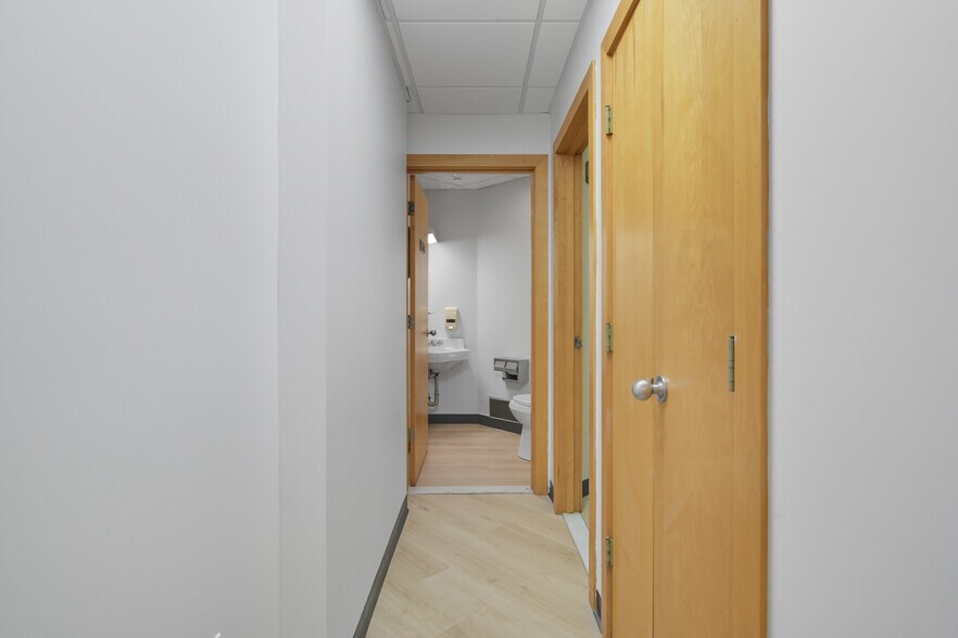 More Photos Of 52 East St, Ludlow General Retail For Lease