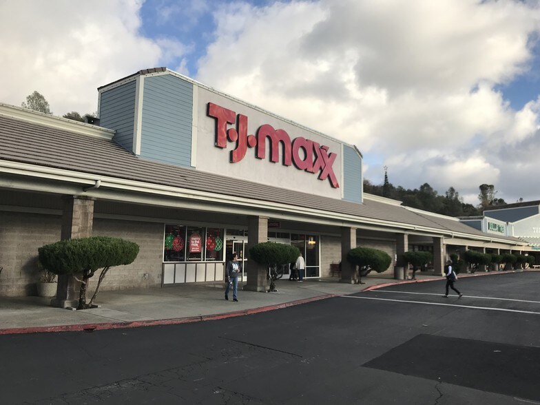 Primary Photo Of 13775 Mono Way, Sonora Unknown For Lease