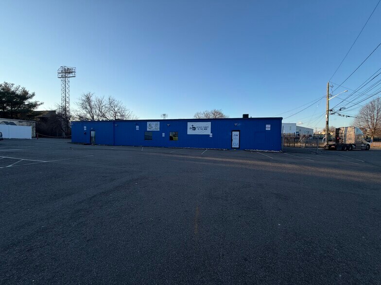 Primary Photo Of 553-555 Center Street Ext, Bridgeport Warehouse For Sale