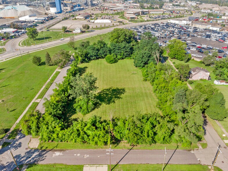 More Photos Of 530 S Colonial St, Detroit Land For Sale