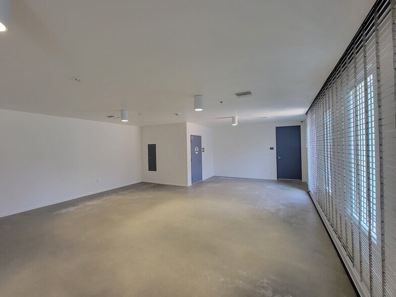 More Photos Of 1836-1852 Locust Ave, Long Beach Apartments For Lease