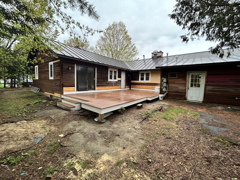 More Photos Of 62 Lyme Rd, Hanover Restaurant For Sale