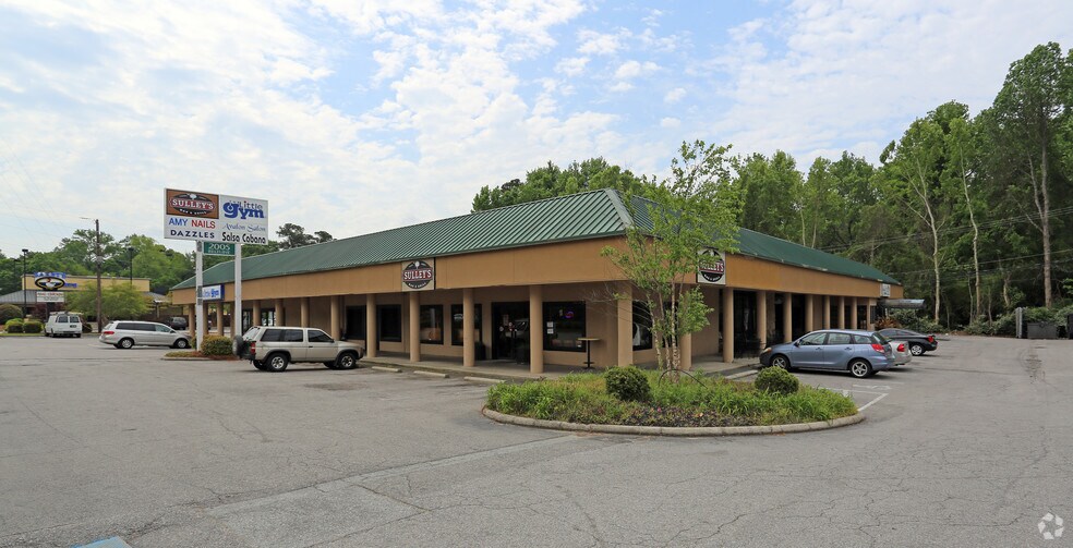 More Photos Of 2005 N Beltline Blvd, Columbia Storefront For Lease