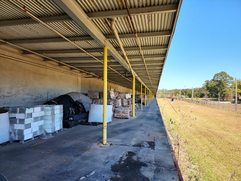 More Photos Of 401 Towel Ave, Valley Land For Sale