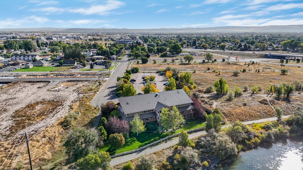 More Photos Of 1425 Higham St, Idaho Falls Office For Sale