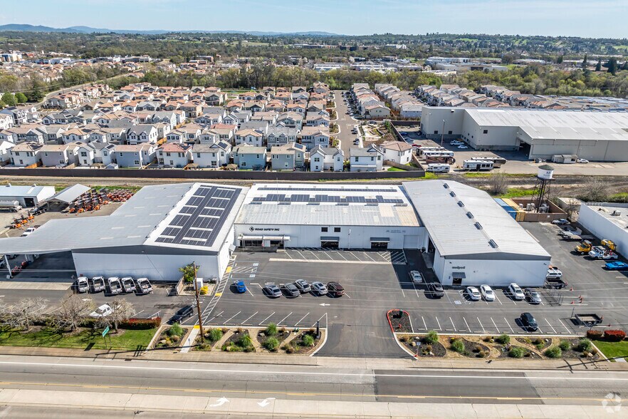 More Photos Of 4335 Pacific St, Rocklin Manufacturing For Lease