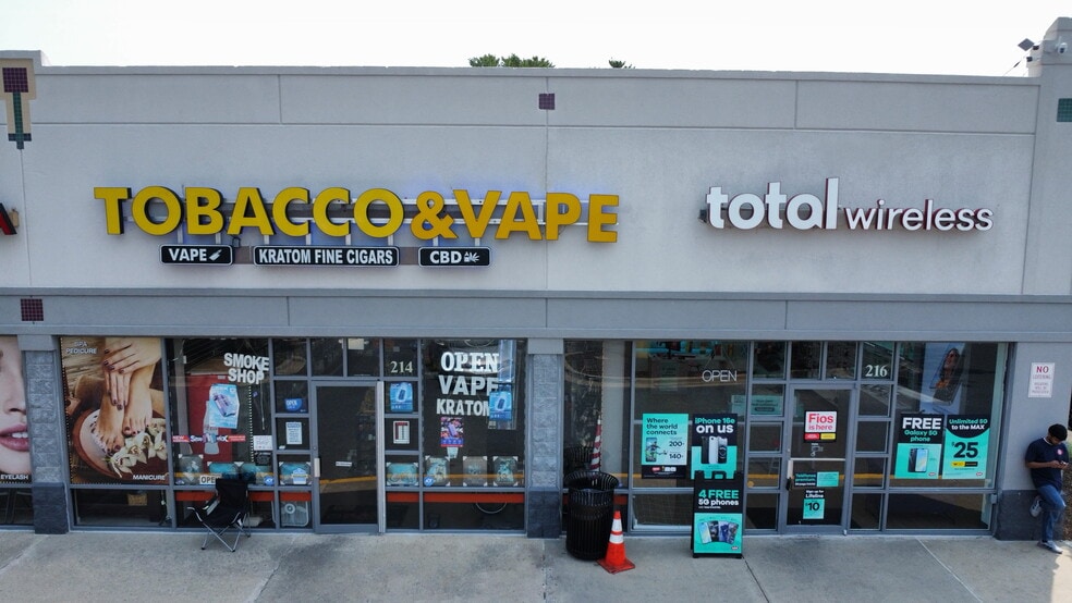 More Photos Of 206-300 N Frederick Ave, Gaithersburg Unknown For Lease
