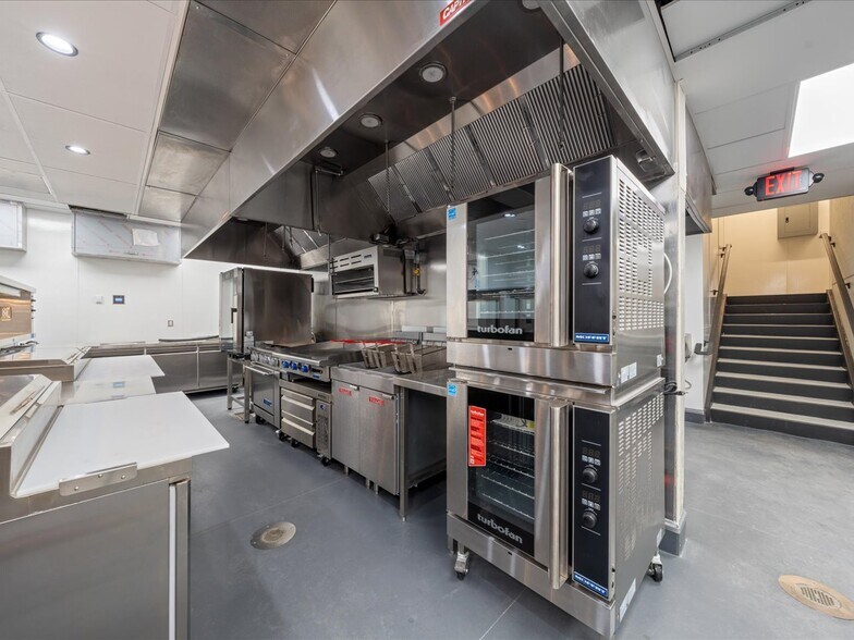 More Photos Of 185 N Lena St, Ridgway General Retail For Sale