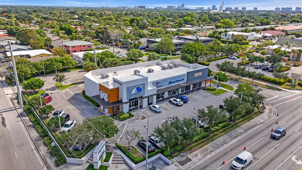 More Photos Of 1815-1823 E Commercial Blvd, Fort Lauderdale Storefront For Sale