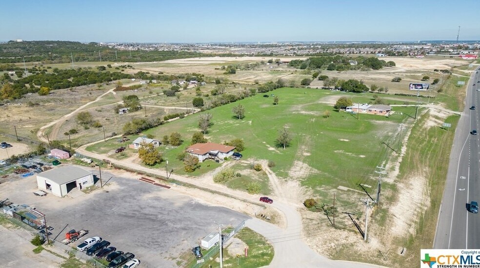 More Photos Of 6111 & 6301 S Fort Hood St, Killeen Office For Sale