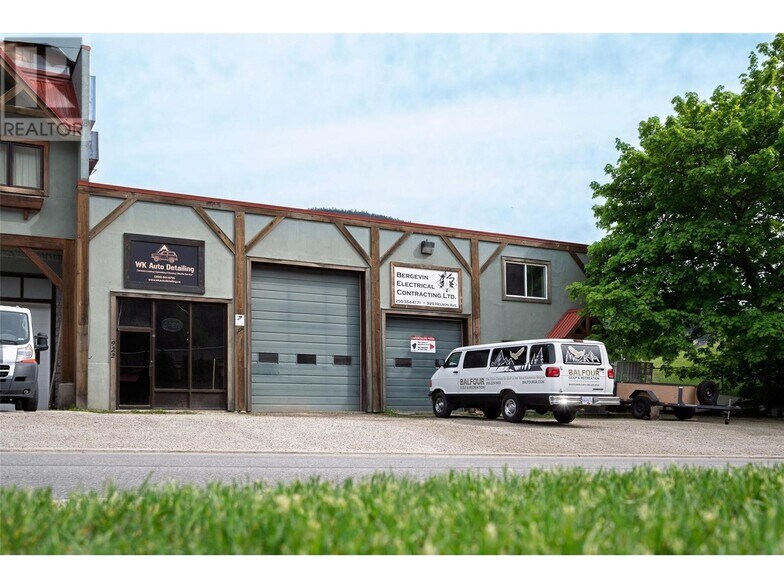 More Photos Of 920 Nelson Av, Nelson Warehouse For Sale