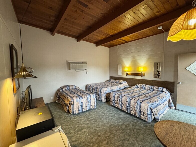 More Photos Of , McCook Unknown For Sale