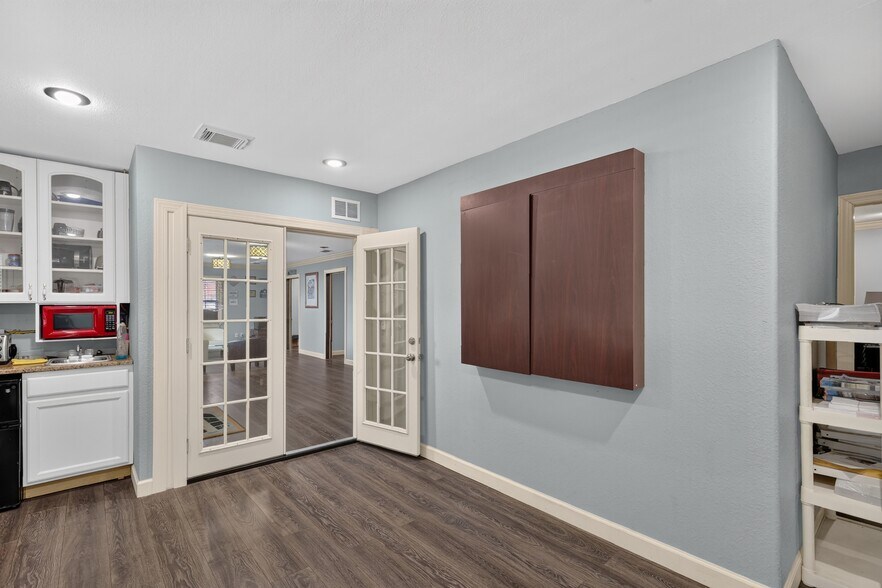 More Photos Of 5425 SE 111th St, Belleview Office For Sale