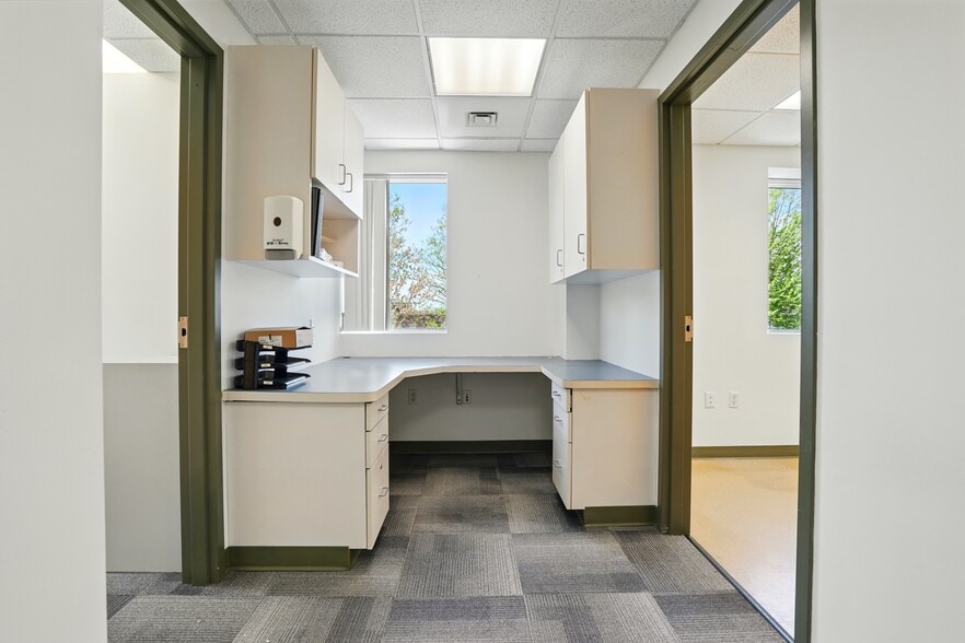 More Photos Of 91 Washington St, Taunton Medical For Lease