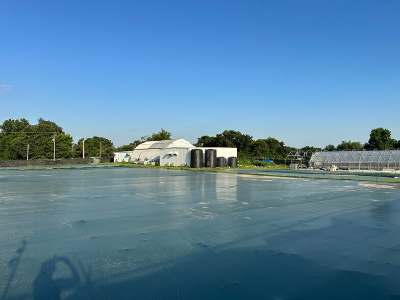 More Photos Of 947 N Buffington Rd, Sallisaw Warehouse For Sale