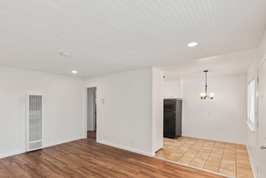 More Photos Of 256 La Pala Dr, San Jose Apartments For Sale