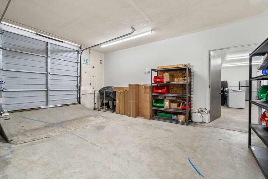 More Photos Of 341 Harris St, Eureka Storefront For Sale