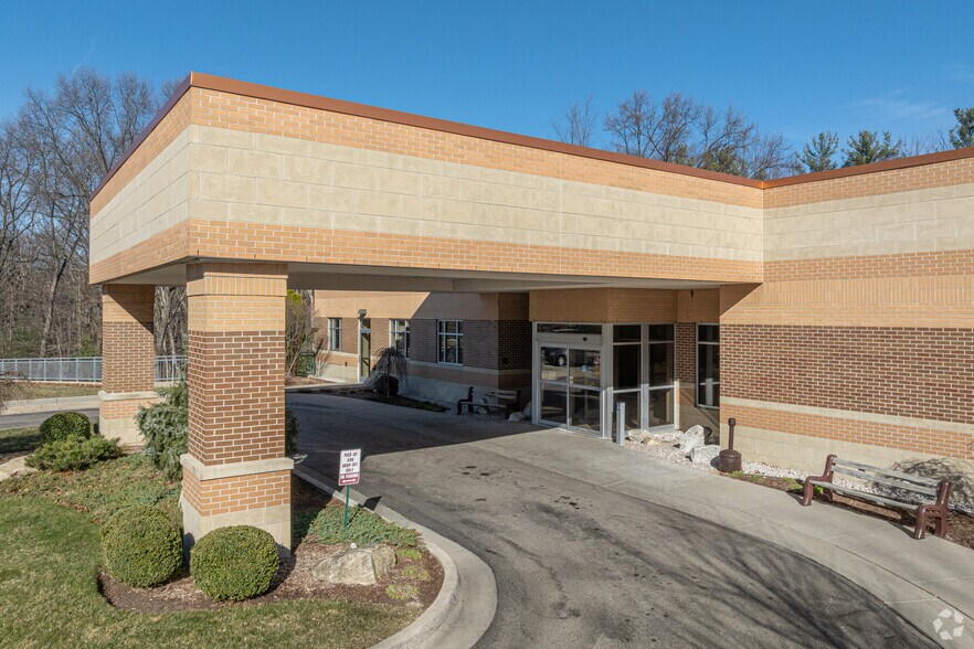 More Photos Of 1250 Mercy Dr, Muskegon Medical For Lease