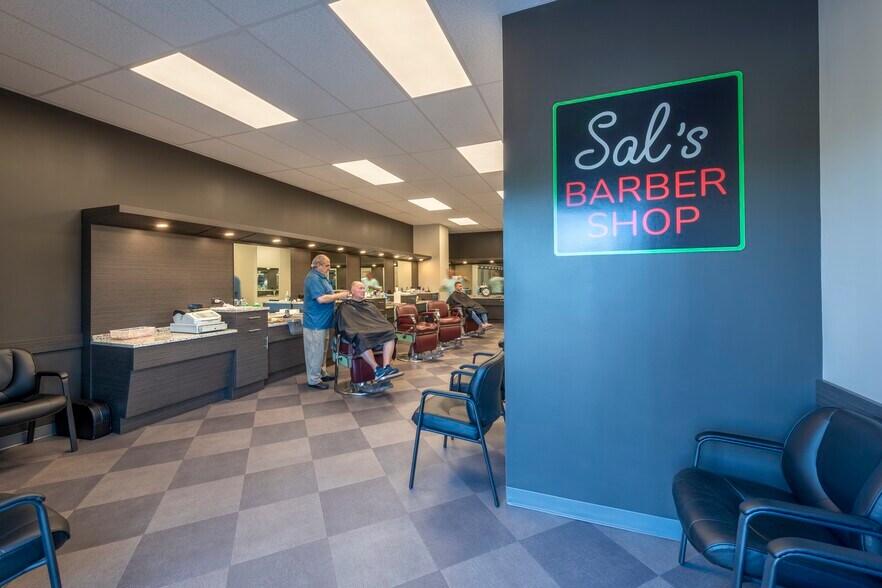 More Photos Of 30 E Padonia Rd, Timonium Medical For Lease