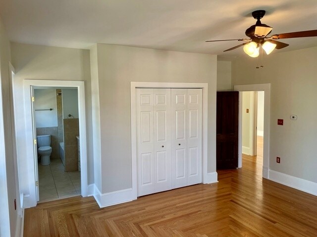 More Photos Of 208 S Elm St, Three Oaks Storefront For Sale