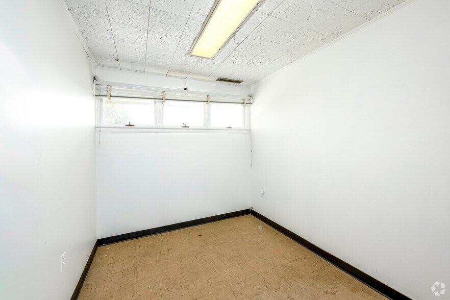 More Photos Of 601 Eastern Ave NE, Capitol Heights Medical For Sale