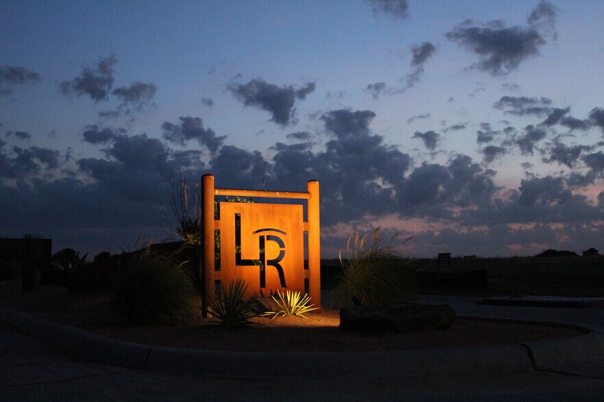 More Photos Of 1000 Legacy Ranch Rd, Waxahachie Unknown For Lease