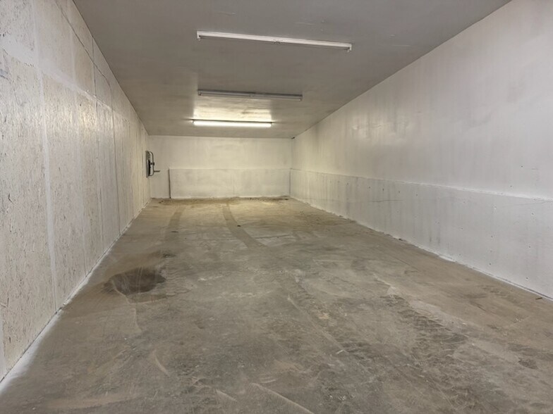 More Photos Of 1415 Cleveland Ave SW, Roanoke Warehouse For Lease