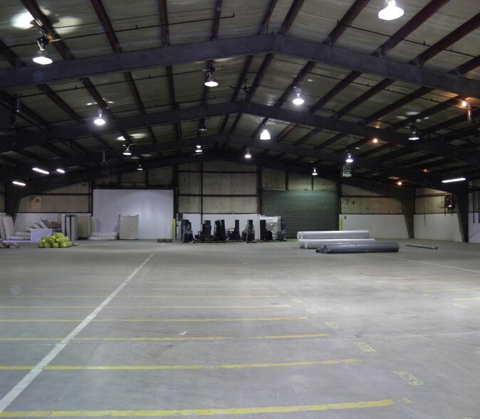 More Photos Of 4703 Allmond Ave, Louisville Warehouse For Lease