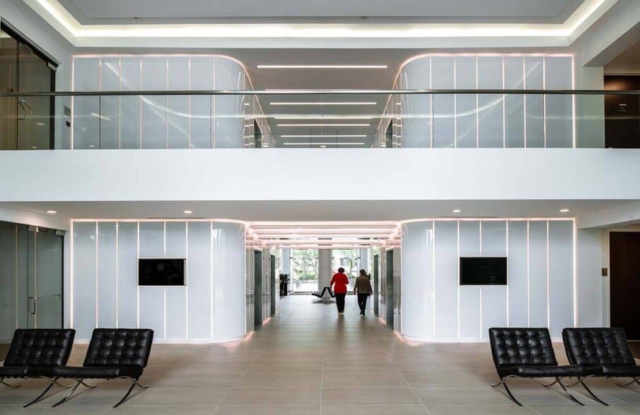 More Photos Of 8609 Westwood Center Dr, Vienna Unknown For Lease