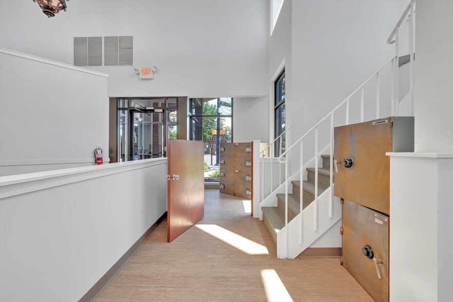 More Photos Of 377 E High St, Pottstown Bank For Sale