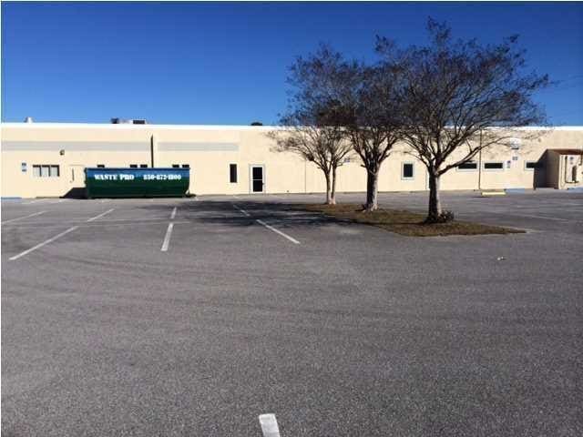 More Photos Of 703 W 15th St, Panama City Office For Lease