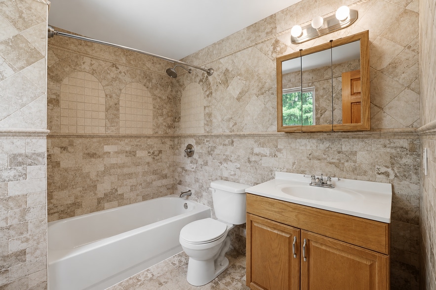 More Photos Of 1015 PA-390, Greentown Specialty For Sale