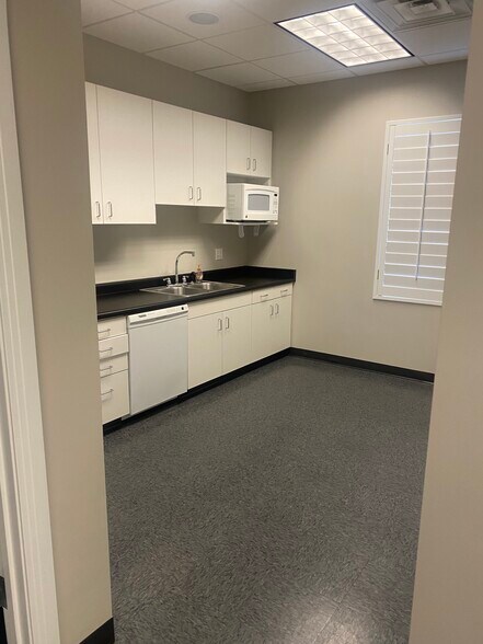 More Photos Of 2717 N Highway 89, Pleasant View Medical For Sale