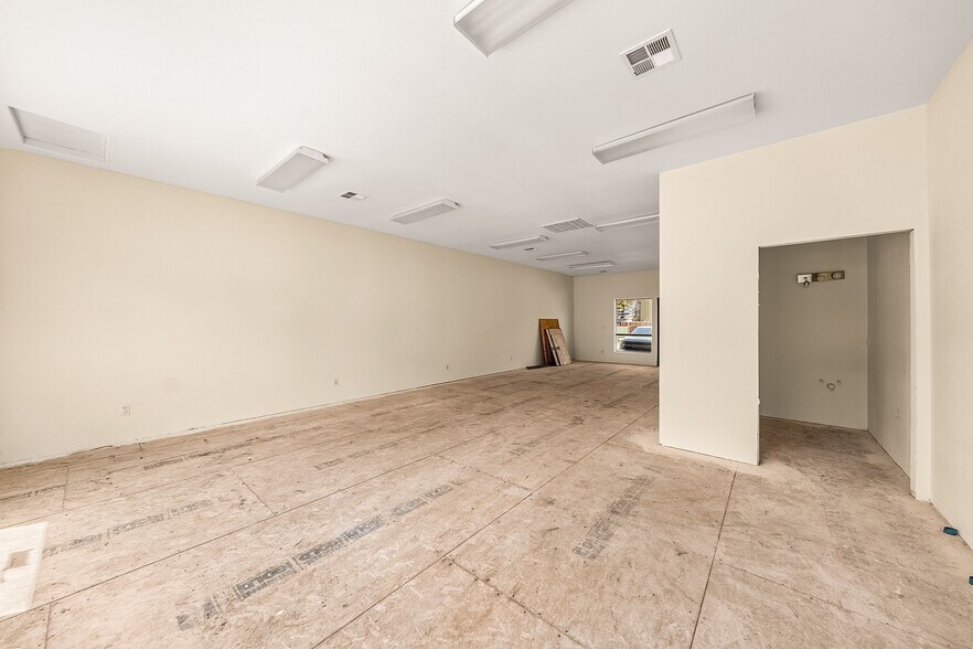More Photos Of 209 S Old Pacific Hwy, Myrtle Creek Office For Sale