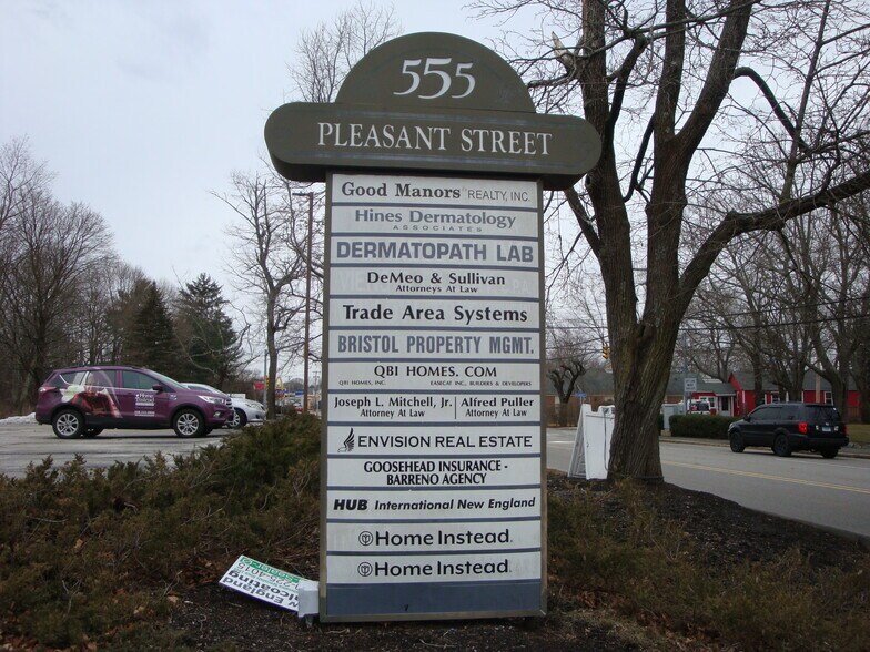 More Photos Of 555 Pleasant St, Attleboro Coworking Space