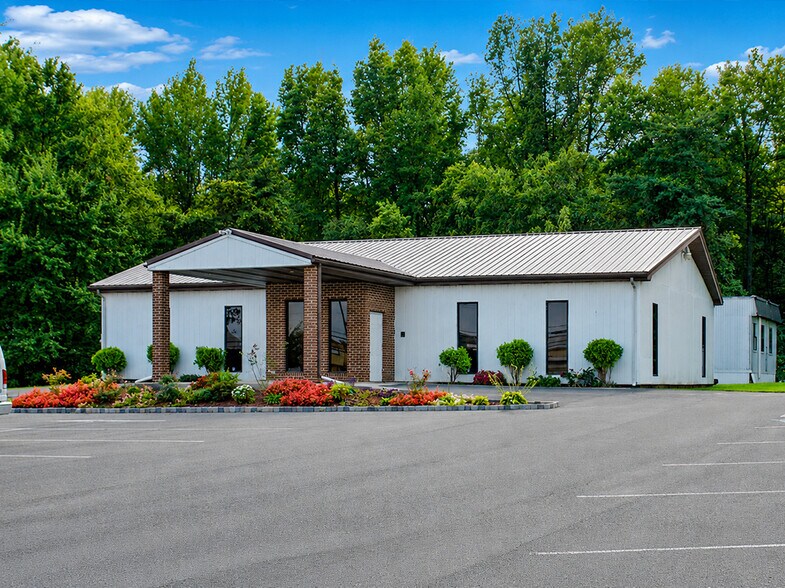 Primary Photo Of 914 Middle River Rd, Middle River Religious Facility For Sale
