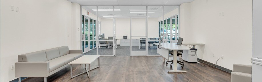 More Photos Of 4747 S Lakeshore Dr, Tempe Office For Lease