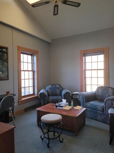More Photos Of 1207 55th St, Kenosha Office For Lease