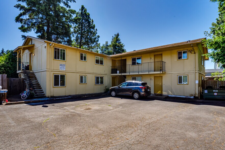 More Photos Of , Eugene Multifamily For Sale
