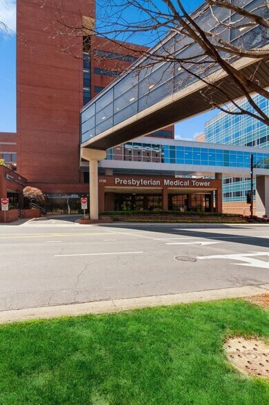 More Photos Of 1718 E 4th St, Charlotte Medical For Lease