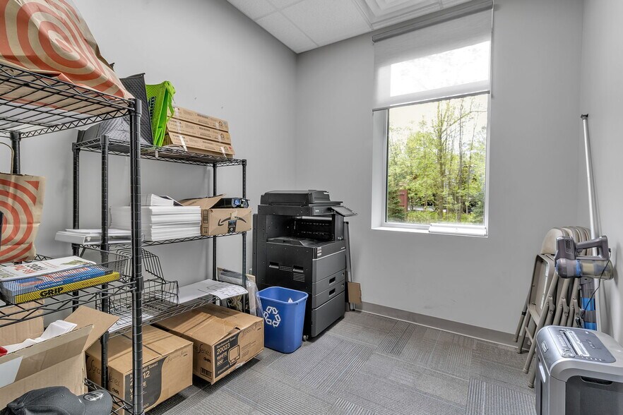 More Photos Of 6031-6045 Transit Rd, East Amherst Unknown For Lease