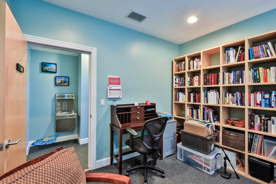 More Photos Of 215 S Palmetto Ave, Daytona Beach Office For Sale