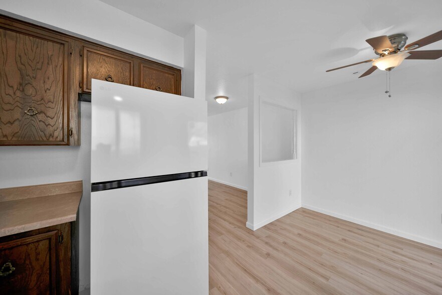 More Photos Of 1091 Del Sol Pl, Redding Apartments For Sale