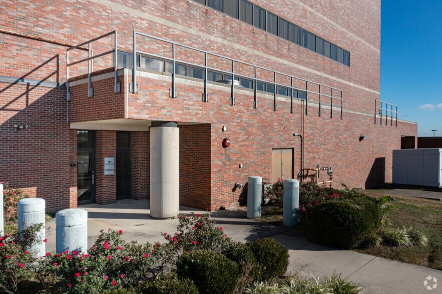 More Photos Of 480 Vantage Pt, Miamisburg Medical For Lease