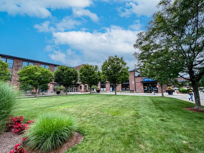 More Photos Of 313-317 Iron Horse Way, Providence Medical For Lease