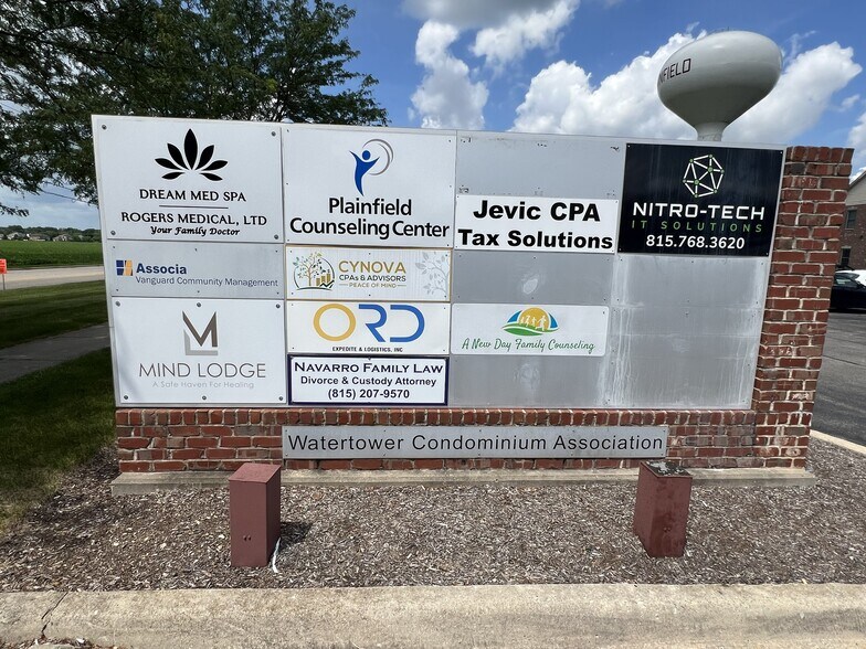 More Photos Of 24012 W Renwick Rd, Plainfield Office For Sale