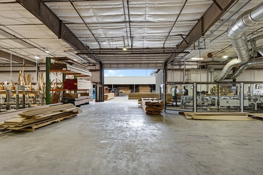 More Photos Of 2605 W 1st St, Tempe Warehouse For Sale