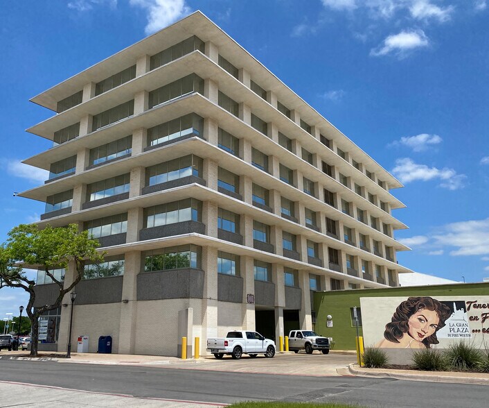 More Photos Of 4200 South Fwy, Fort Worth Office For Lease