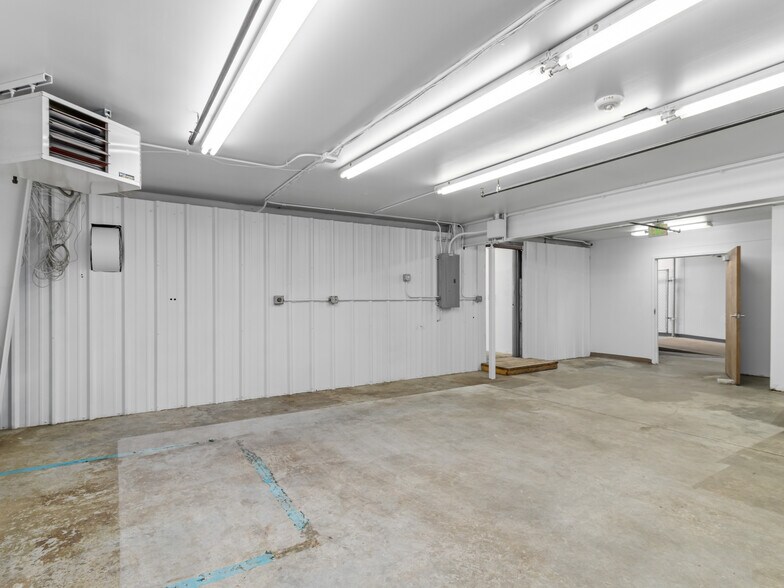 More Photos Of 14320 Longs Peak Ct, Longmont Warehouse For Lease